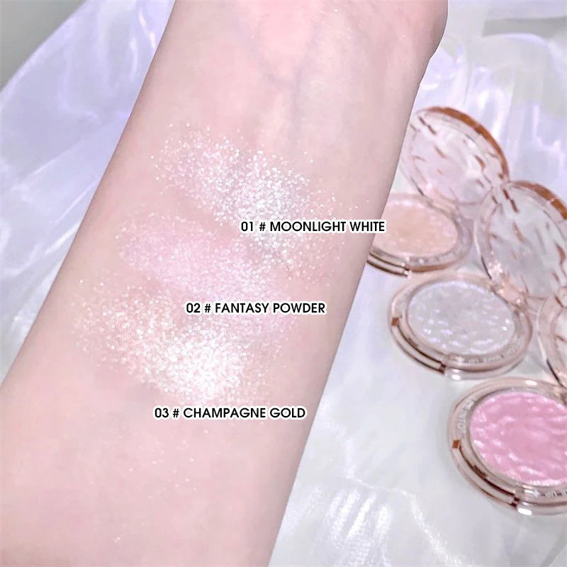 لوحة تحديد وإضاءة فاخرة عالية اللمعان من LuxuryGlow - كريم لامع يدوم طويلاً لتوهج طبيعي ولمسة نهائية مشرقة