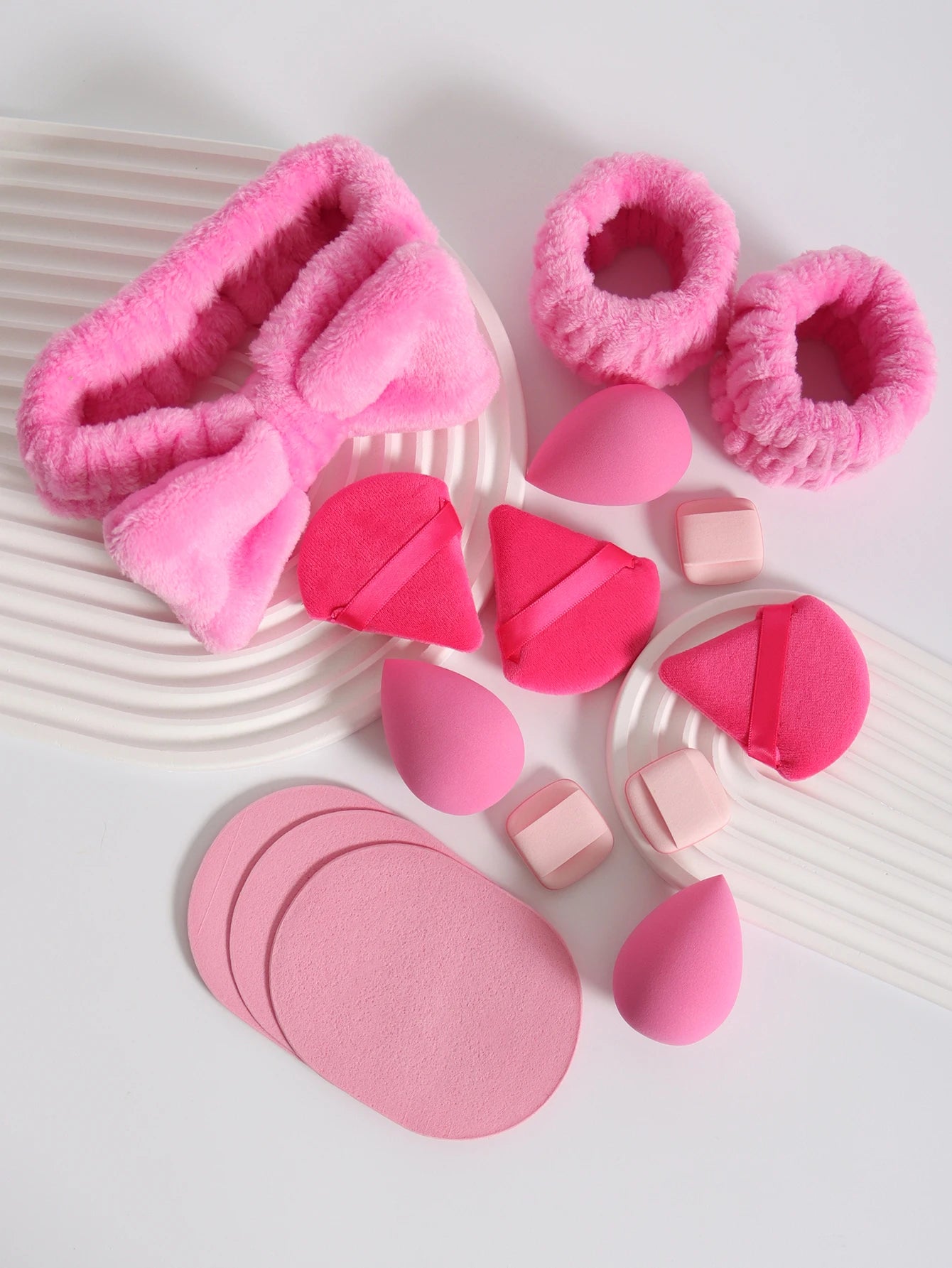 LuxuryGlow 15-Piece Makeup Sponge & Cosmetic Puff Set – Beauty Blender, Headband & Wristband