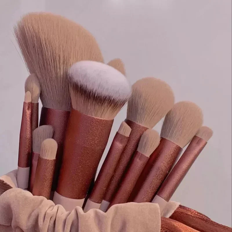 Juego de 13 brochas de maquillaje para mujer, para sombra de ojos, base, colorete, herramientas de maquillaje suaves, bolsa de belleza