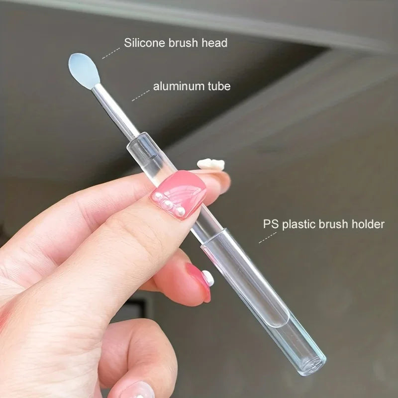 LuxuryGlow 8PCS Silicone Lip Brush Set with Lid – Precise Lip Gloss & Cream Applicator