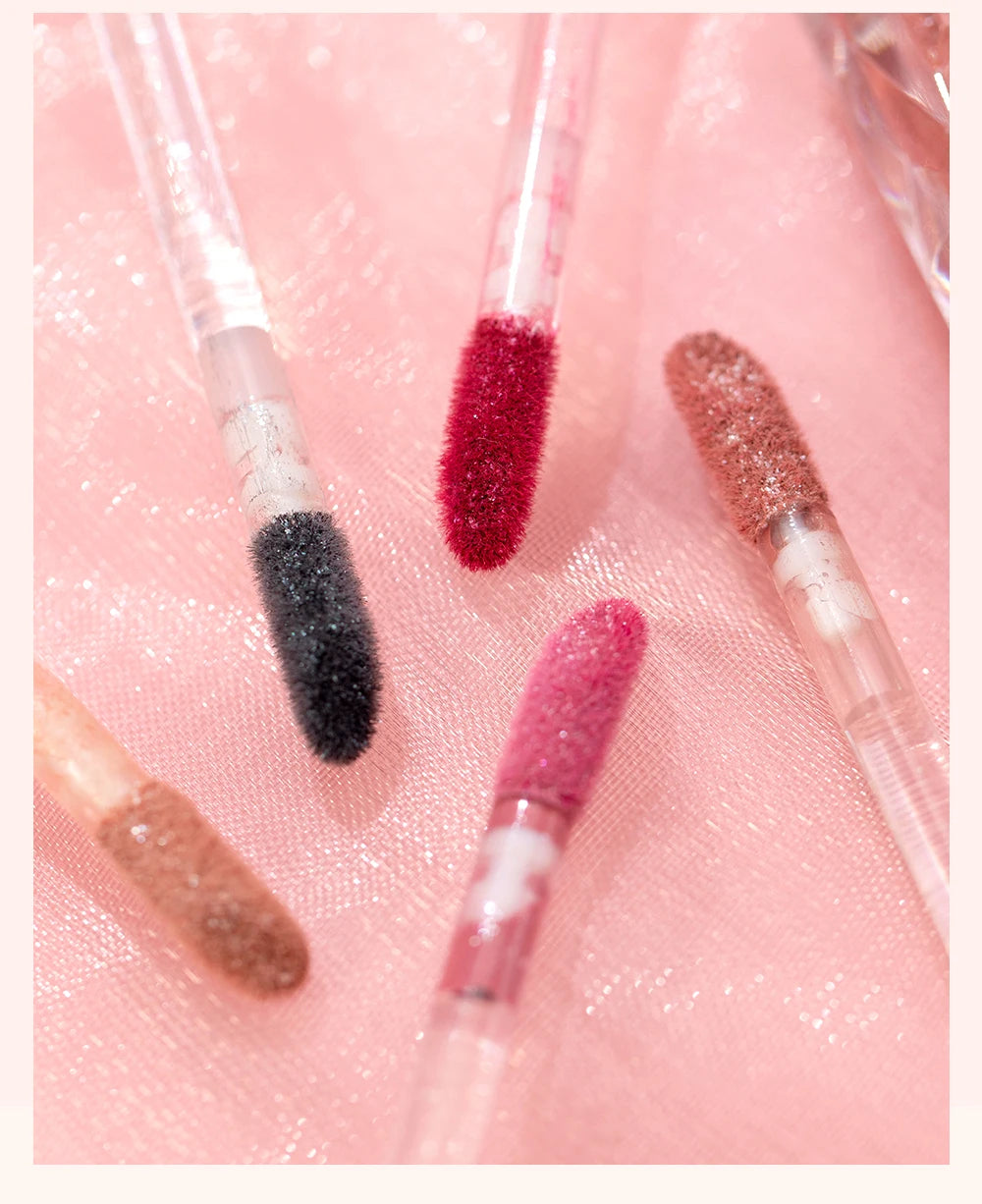 Brillo de labios con brillo de diamante QIBEST: resistente al agua, duradero y brillante.