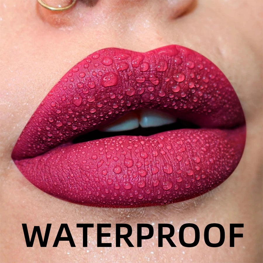 Brillo labial mate aterciopelado LuxuryGlow de 19 colores: labial líquido resistente al agua y de larga duración.