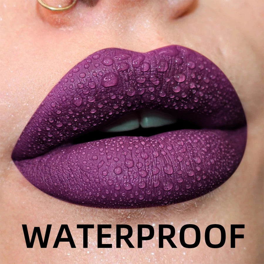Brillo labial mate aterciopelado LuxuryGlow de 19 colores: labial líquido resistente al agua y de larga duración.