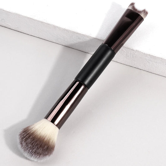 MAANGE U-Shaped Nose Contour Brush – Dual-Ended for Sculpting & Highlighting