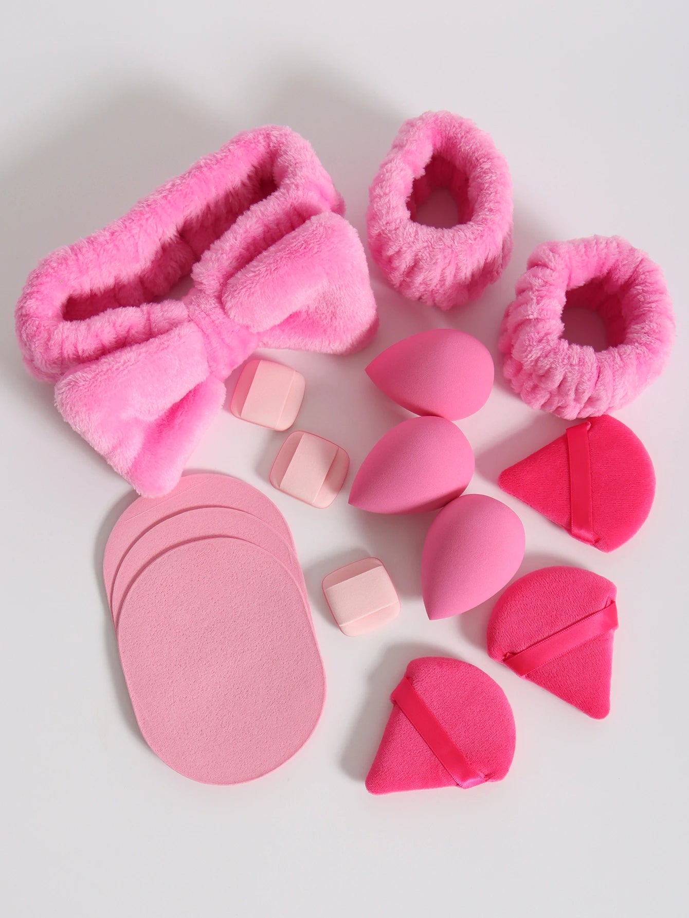 LuxuryGlow 15-Piece Makeup Sponge & Cosmetic Puff Set – Beauty Blender, Headband & Wristband