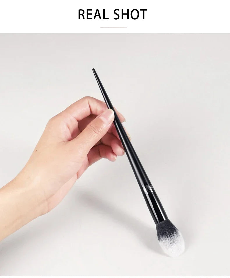 LuxuryGlow Soft Highlight Makeup Brush – Synthetic Fiber Bristles & Sleek Black Handle for Flawless Glow