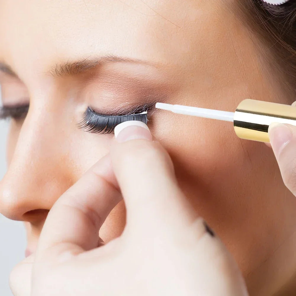 غراء الرموش الاحترافي من LuxuryGlow - لاصق رموش شفاف وأسود مقاوم للماء