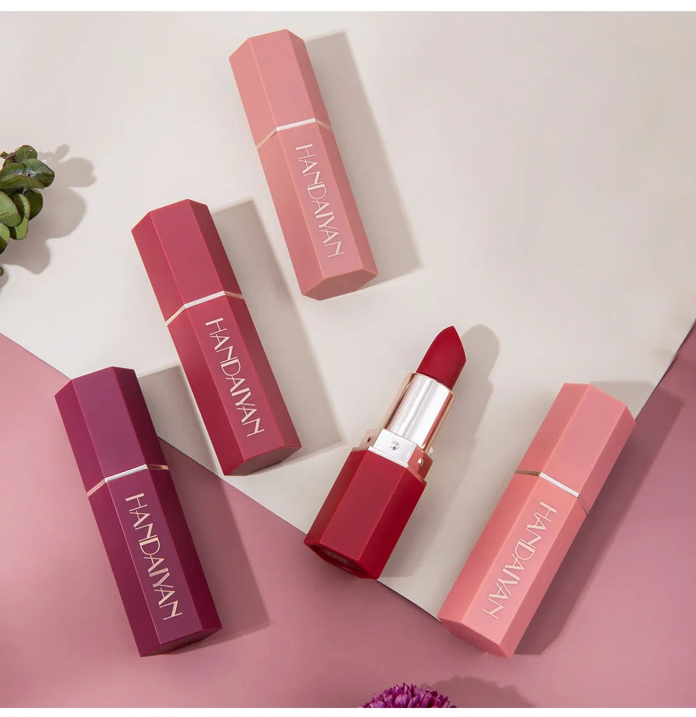 Handaiyan 6-Color Matte Velvet Lipstick Set – Waterproof, Long-Lasting Nude & Red Shades