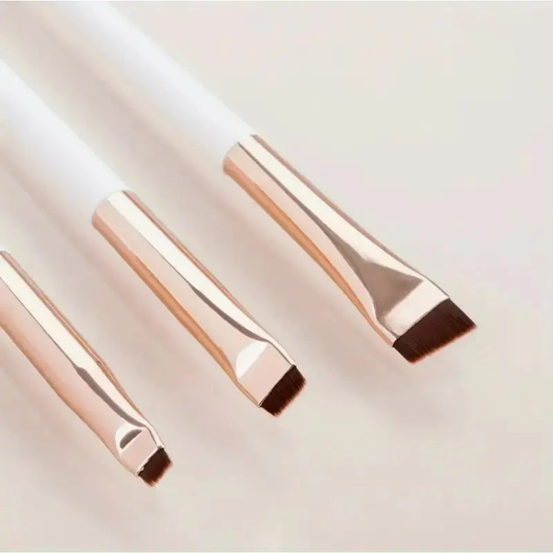 LuxuryGlow 3-Piece Eyeliner & Eyebrow Brush Set – Ultra-Fine & Flat Precision Tools