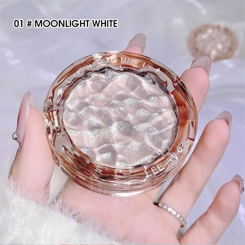 لوحة تحديد وإضاءة فاخرة عالية اللمعان من LuxuryGlow - كريم لامع يدوم طويلاً لتوهج طبيعي ولمسة نهائية مشرقة