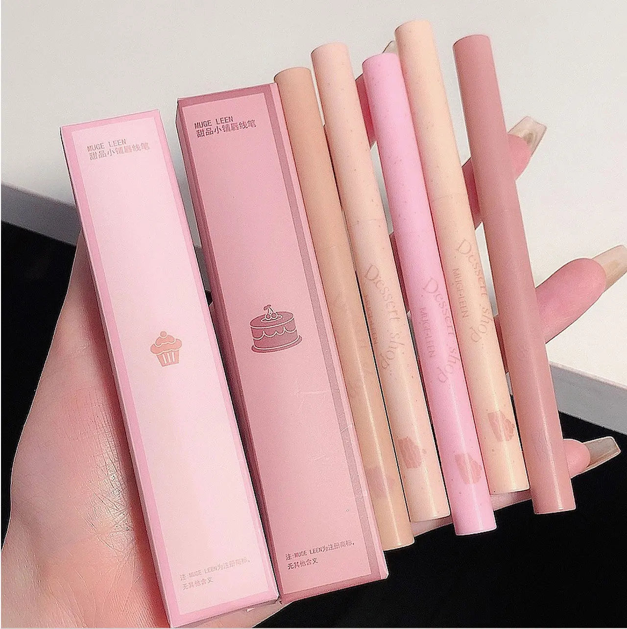 LuxuryGlow Waterproof Automatic Lip Liner Pen – Long-Lasting Smooth Outline