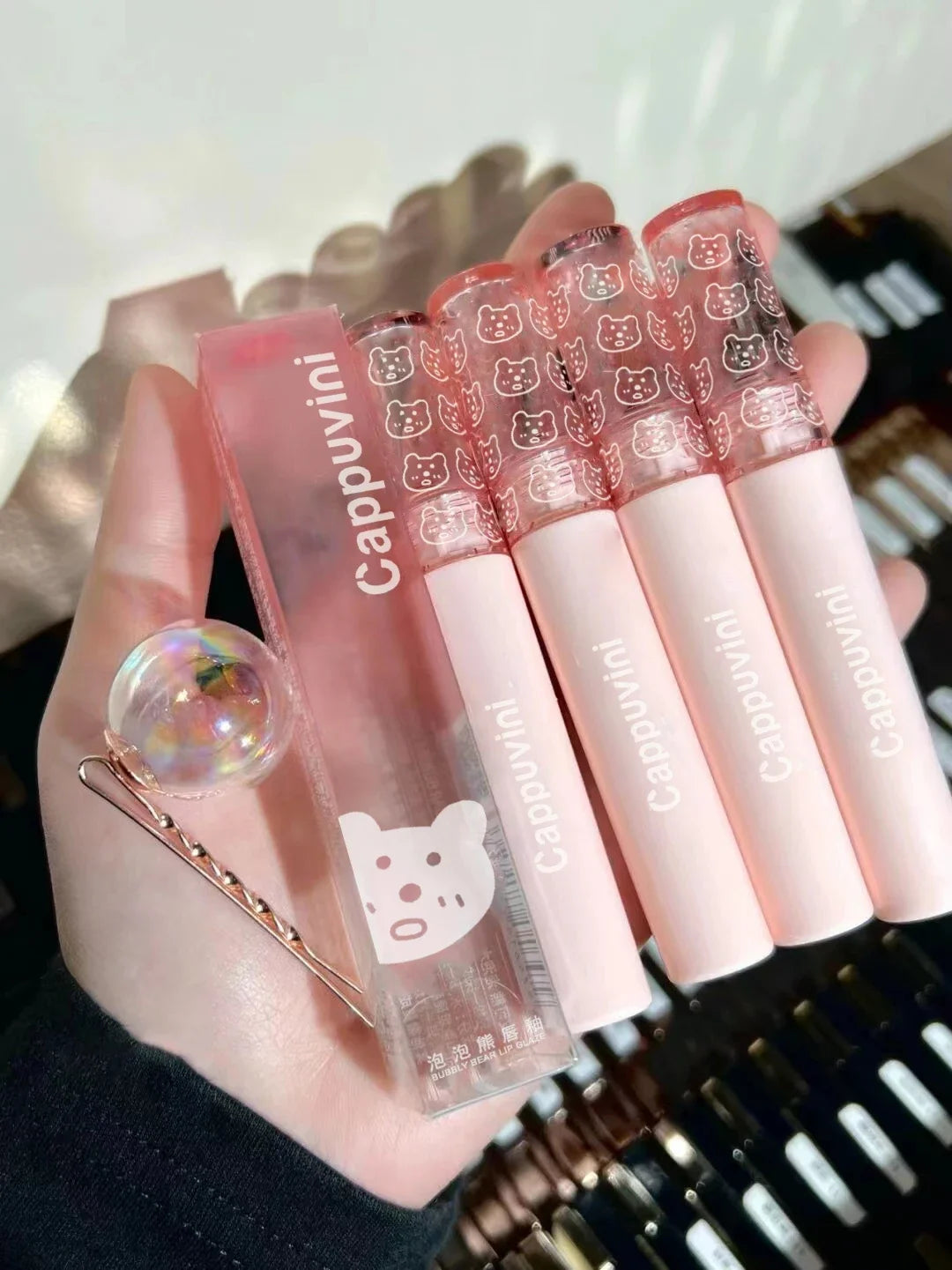 Brillo de labios con efecto espejo en rosa cereza LuxuryGlow: aceite labial hidratante con brillo de cristal