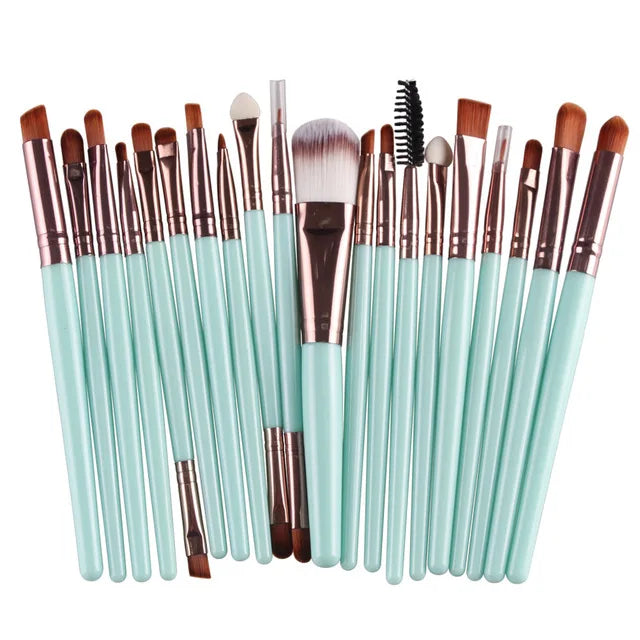 BeeChip 20 PCS Professional Makeup Brush Set – Soft Synthetic Brushes for Face & Eyes
