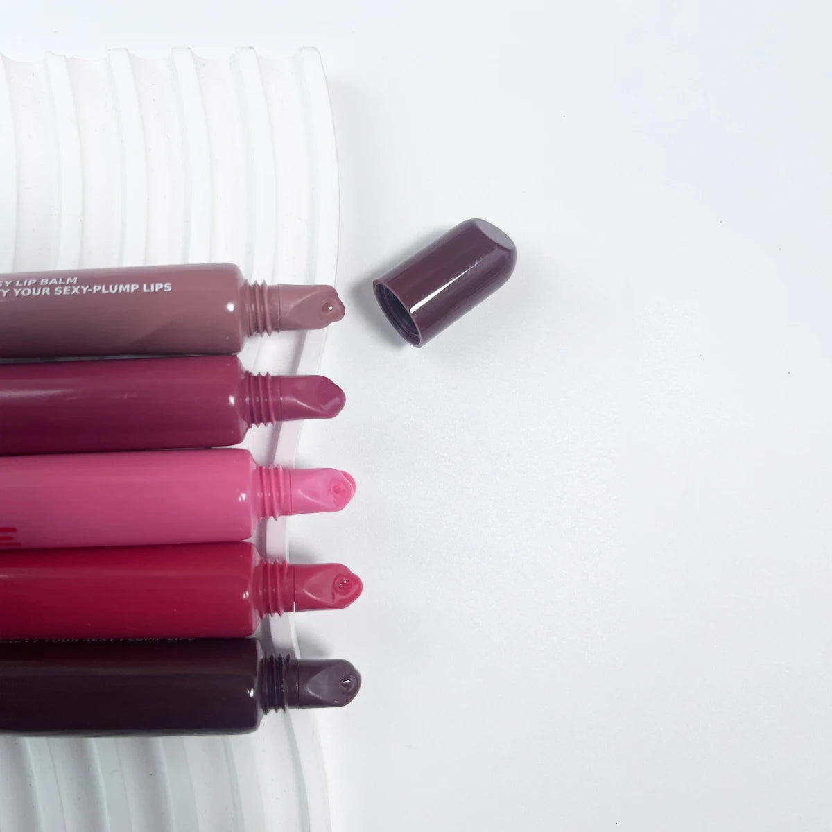 Brillo de labios LuxuryGlow para funda de teléfono: hidratante labial de larga duración (12 ml)