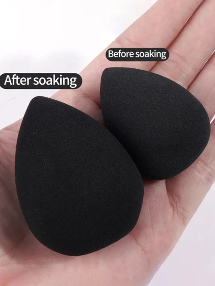 LuxuryGlow - Juego de 12 mini borlas para polvos y herramientas de maquillaje: suaves esponjas de aire sin látex para polvos sueltos y base.