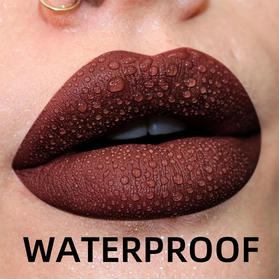Brillo labial mate aterciopelado LuxuryGlow de 19 colores: labial líquido resistente al agua y de larga duración.