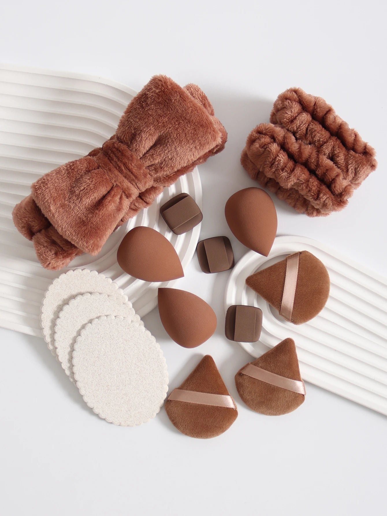 LuxuryGlow 15-Piece Makeup Sponge & Cosmetic Puff Set – Beauty Blender, Headband & Wristband
