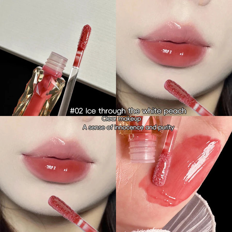 Brillo labial hidratante de larga duración MAXFINE: resistente al agua y con brillo que no se desvanece.