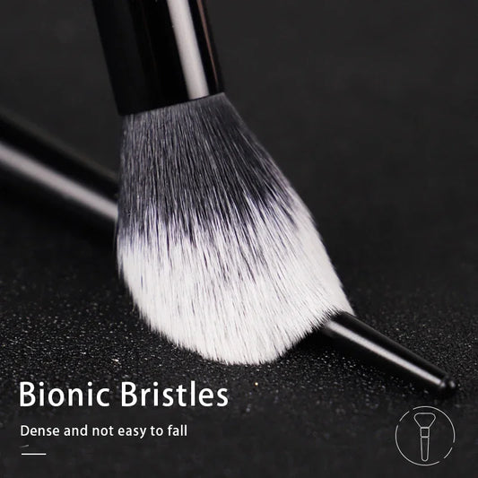 LuxuryGlow Soft Highlight Makeup Brush – Synthetic Fiber Bristles & Sleek Black Handle for Flawless Glow