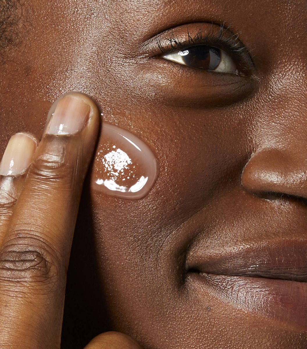 Clearly Corrective Brightening Moisture Treatment – Dark Spot & Tone Corrector