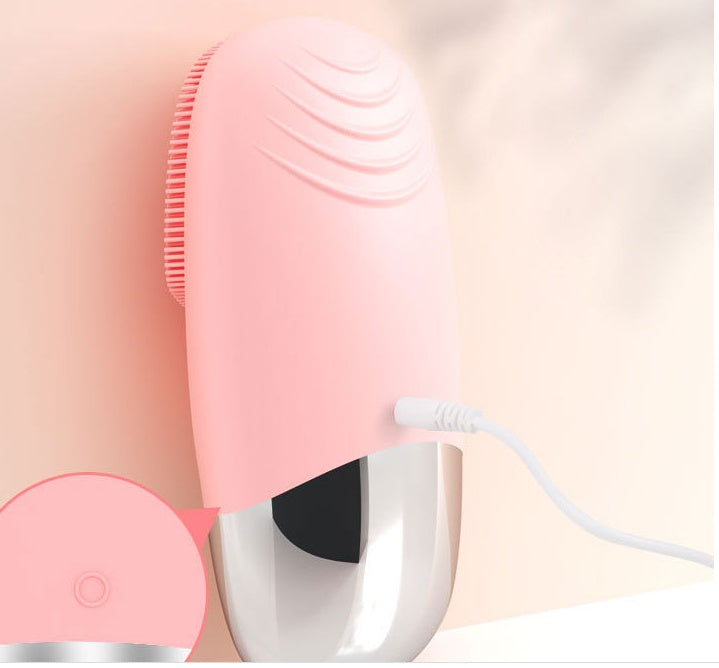 فرشاة تنظيف الوجه الكهربائية الصغيرة المصنوعة من السيليكون من LuxuryGlow لتنظيف المسام بعمق