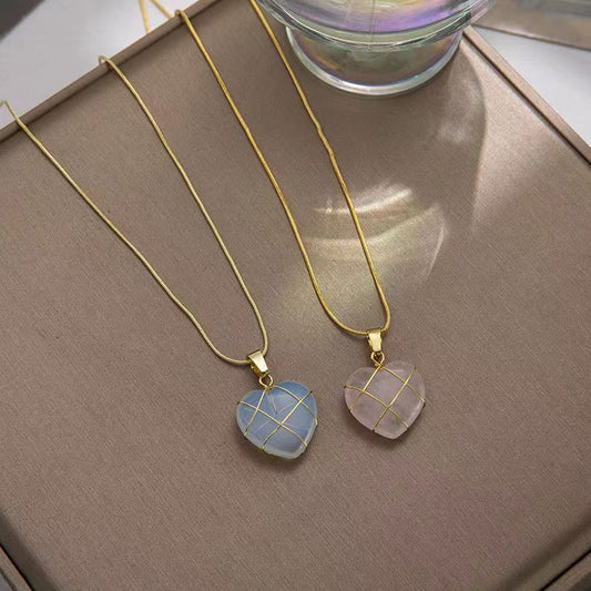 Collar de princesa de piedra lunar LuxuryGlow para niñas: un bonito regalo de joyería de moda inspirado en dibujos animados.