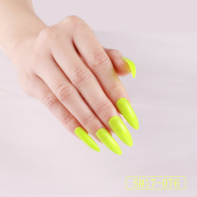 Uñas postizas largas almendradas LuxuryGlow: set de uñas postizas de color liso para un look de salón