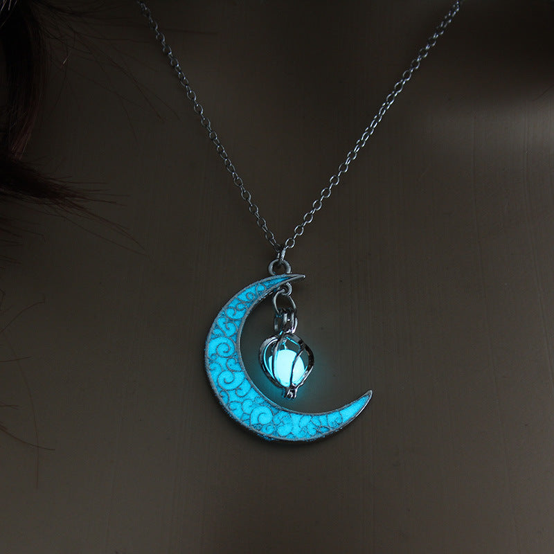 Collares colgantes luminosos LuxuryGlow con cadena plateada