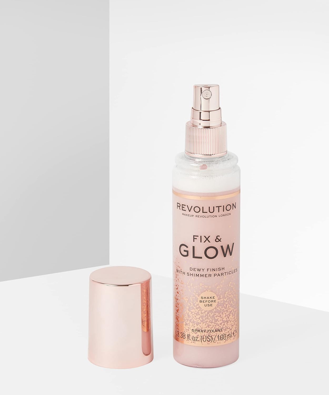 Makeup Revolution Fix & Glow Fixing Spray – Hydrating & Illuminating Face Mist with Shimmer, Vegan & Cruelty-Free, 3.38 fl oz