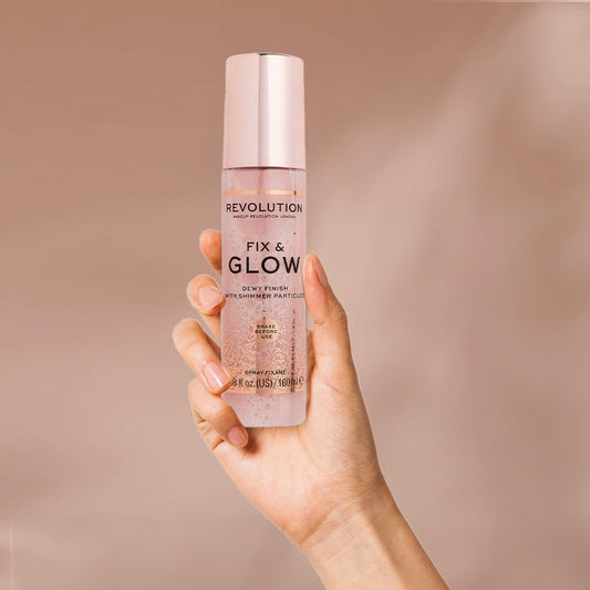 Makeup Revolution Fix & Glow Fixing Spray – Hydrating & Illuminating Face Mist with Shimmer, Vegan & Cruelty-Free, 3.38 fl oz