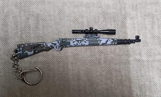 Kar98k Rifle Keychain – Alloy Metal Miniature with Digital Camo & Sniper Scope | Collectible for Gamers & Military Fans