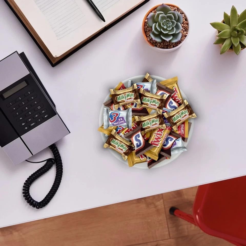 Marss Minis Chocolate Variety Pack – Snickers, Twix, Milky Way & 3 Musketeers – Sharing Size 235g (Imported, USA)