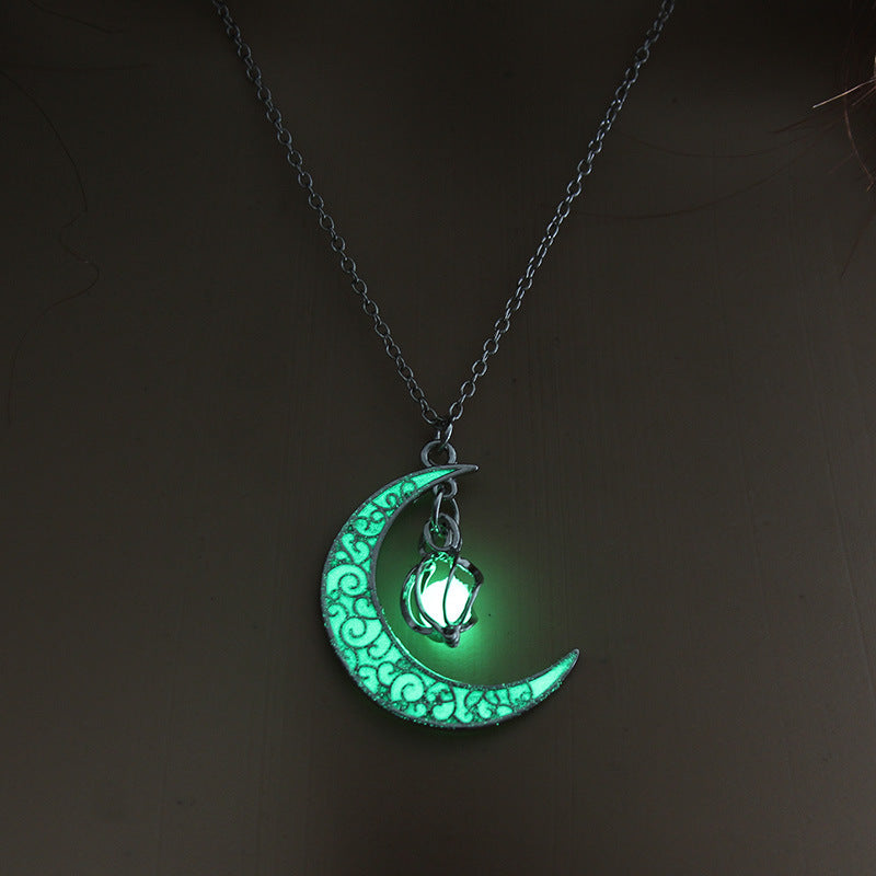 Collares colgantes luminosos LuxuryGlow con cadena plateada