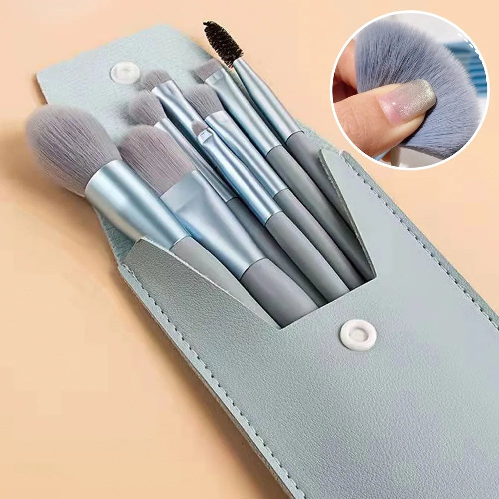 Juego de brochas de maquillaje de cerdas suaves LuxuryGlow: kit para rostro y ojos para base y difuminado