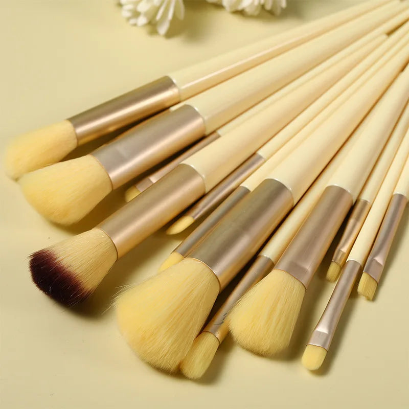LuxuryGlow - Juego de 13 brochas de maquillaje con estuche: para base, sombras de ojos y rubor