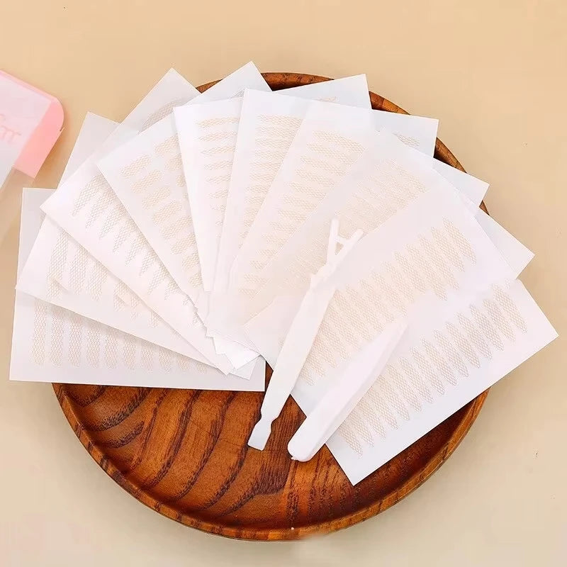 WRDEW 240Pcs Invisible Double Eyelid Tape – Self-Adhesive, Natural Look with Tools