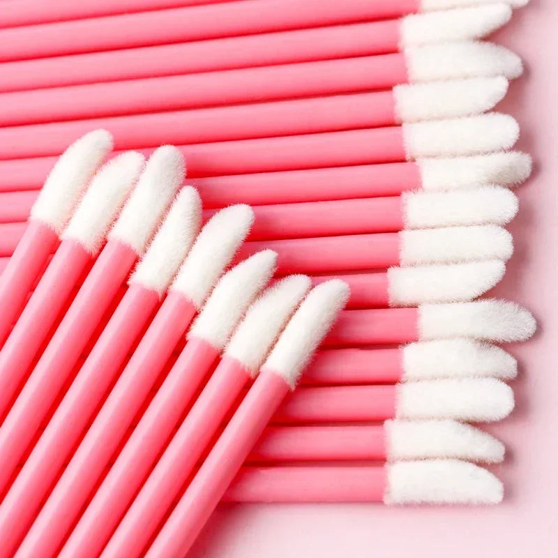 Aplicadores de brillo labial desechables CNKESS (50/100 pinceles suaves)