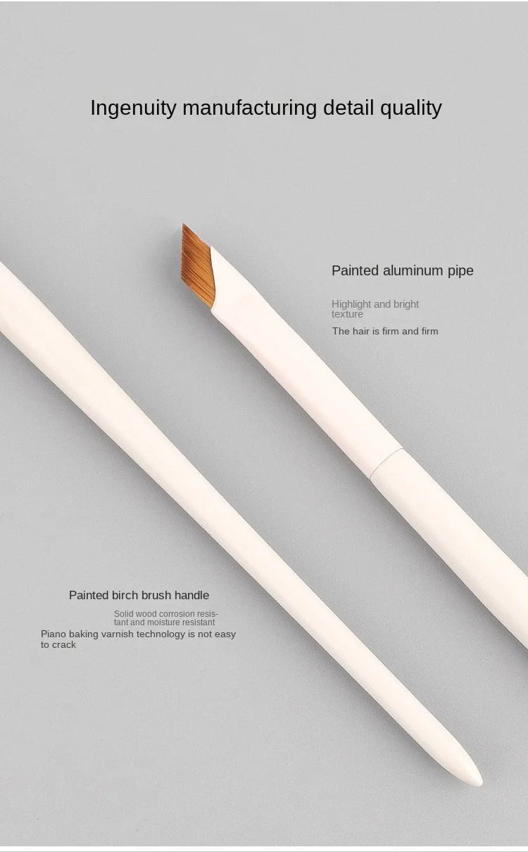 WOKO Ultra-Thin Precision Blade Eyeliner & Eyebrow Brush – White Wooden Handle