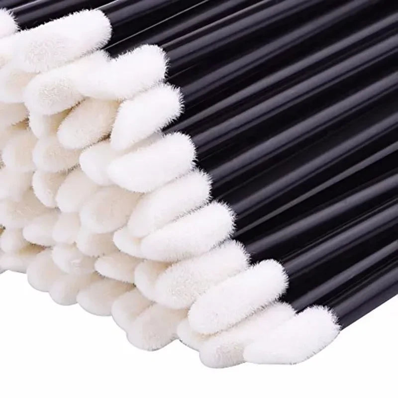 Aplicadores de brillo labial desechables CNKESS (50/100 pinceles suaves)