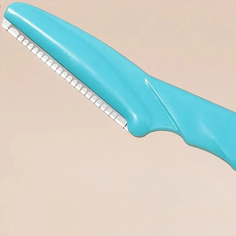 LuxuryGlow Safe Eyebrow Trimmer for Women – Scratchproof, Gentle & Easy-to-Use Makeup Tool