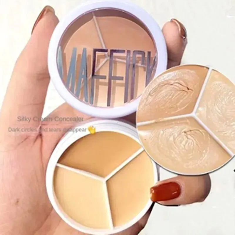 MAFFICK 3-Color Concealer Palette – Dark Circle & Blemish Coverage, Waterproof