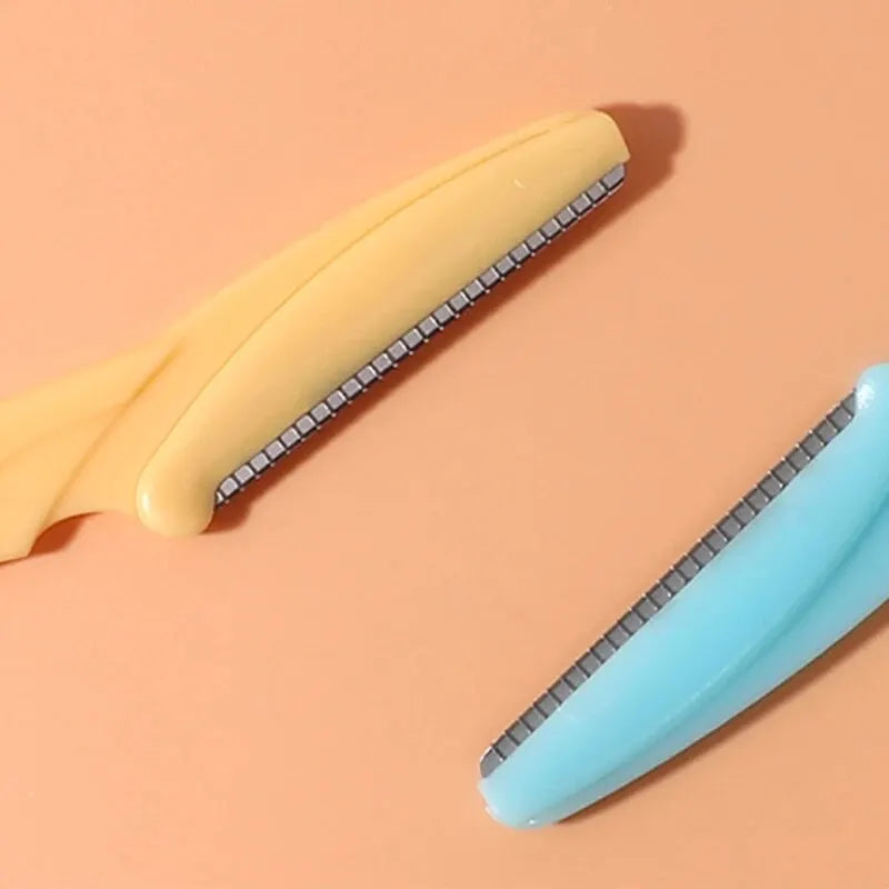 LuxuryGlow Safe Eyebrow Trimmer for Women – Scratchproof, Gentle & Easy-to-Use Makeup Tool