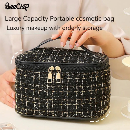 حقيبة مستحضرات تجميل منسوجة كبيرة السعة من BeeChip - حقيبة محمولة لتخزين المكياج والسفر 