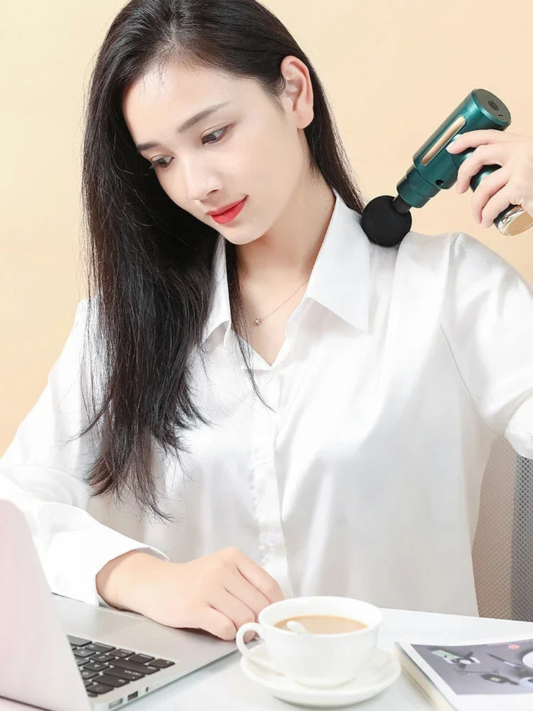 Pistola de masaje fascial eléctrica LuxuryGlow: relajación muscular profunda con pantalla