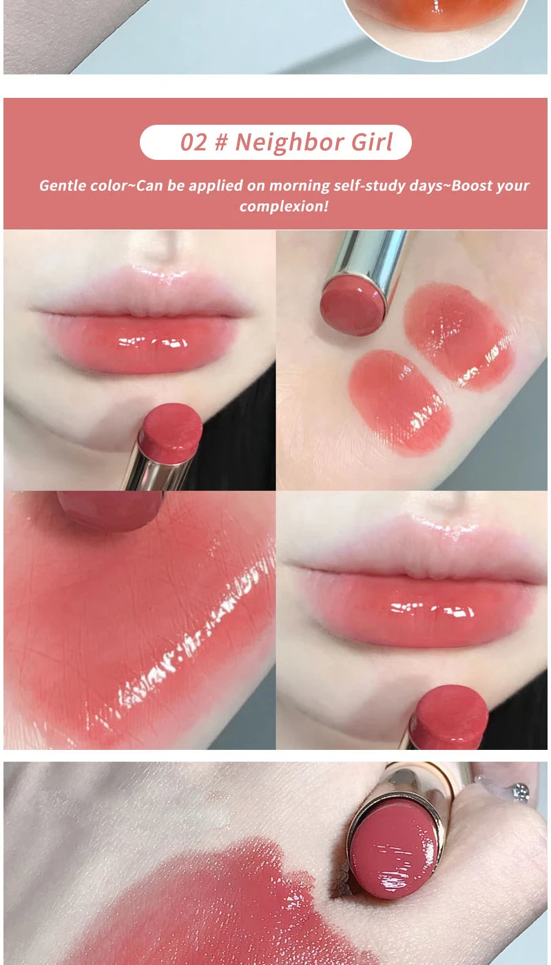 أحمر شفاه مرطب خفيف الوزن من LuxuryGlow - ناعم غير لامع، مرطب وغير لزج