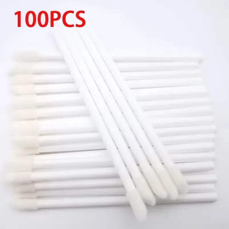 Aplicadores de brillo labial desechables CNKESS (50/100 pinceles suaves)