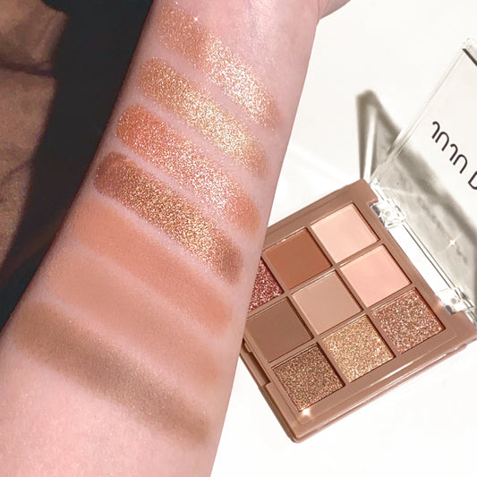 LuxuryGlow Luxurious 9-18 Color Eyeshadow Palette – Velvet Matte & Shimmer