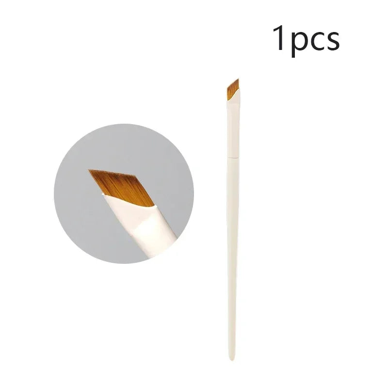 WOKO Ultra-Thin Precision Blade Eyeliner & Eyebrow Brush – White Wooden Handle