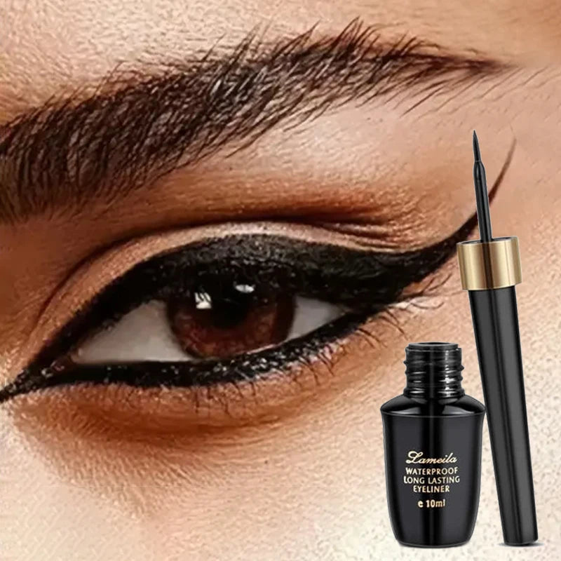 Delineador de ojos en gel negro a prueba de agua LuxuryGlow: ultrafino, duradero y de secado rápido.