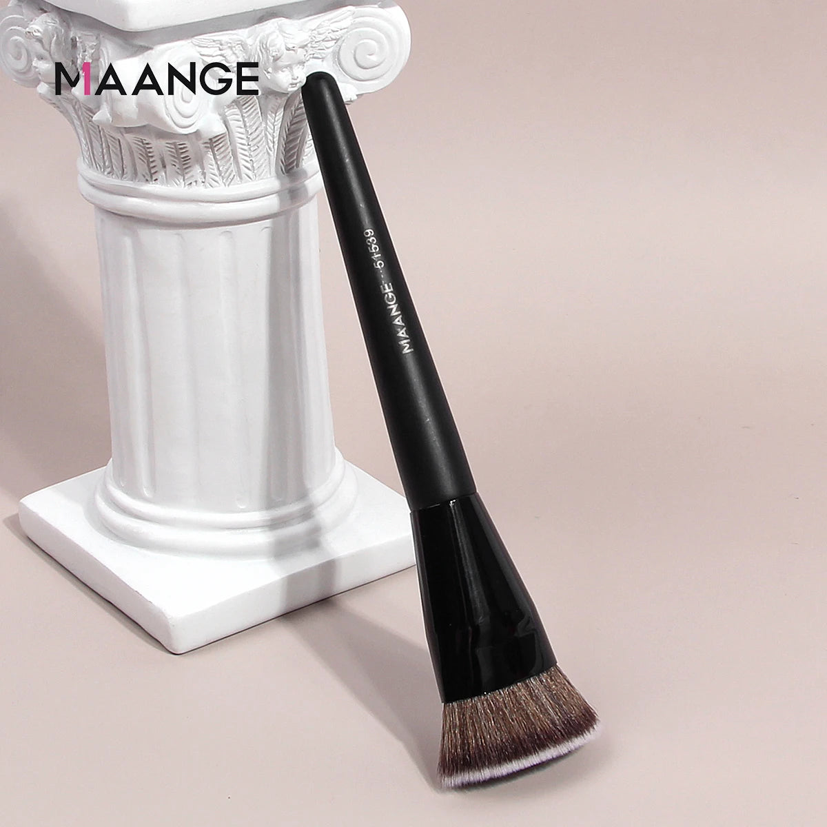 فرشاة كريم أساس MAANGE ذات الرأس المسطح - أداة لطيفة على البشرة لأحمر الخدود والكونسيلر والبودرة